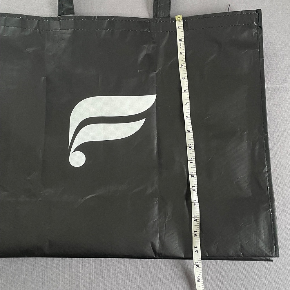 Fabletics Reusable Tote - Picture 6 of 6